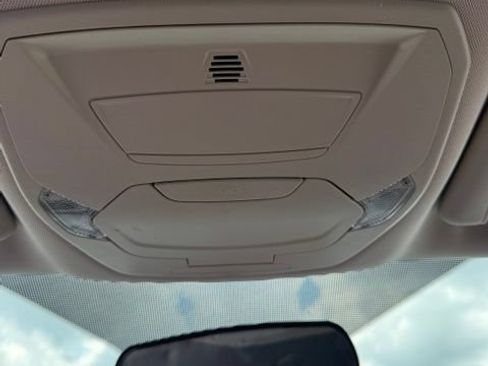 Used 2016 Ford Escape SE w/ SE Chrome Package AWD/4WD image 9