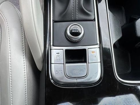 Used 2024 Kia Telluride S FWD image 31