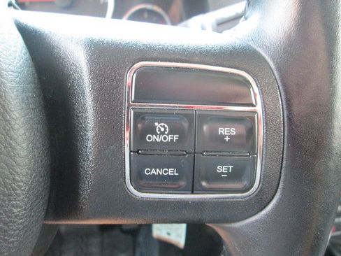 Used 2011 Jeep Wrangler Unlimited Sahara w/ Dual Top Group AWD/4WD image 19