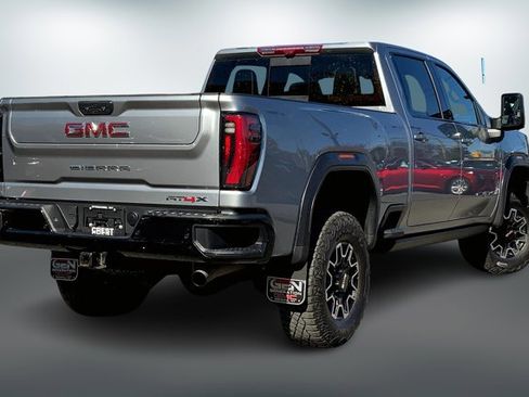 Used 2024 GMC Sierra 2500 AT4X image 13