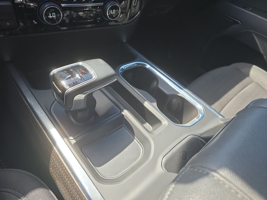 Used 2025 Chevrolet Silverado 1500 LT RWD image 17