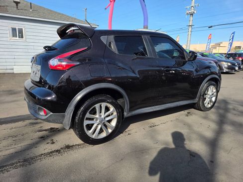 Used 2015 Nissan Juke S image 4