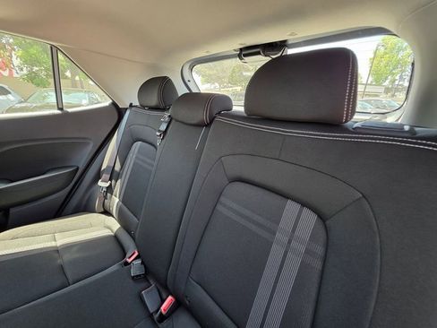 New 2025 Hyundai Venue SEL image 18