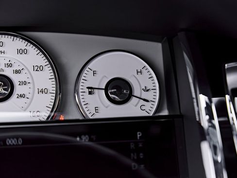 Used 2018 Rolls-Royce Ghost RWD image 73