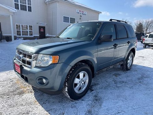 Used 2012 Ford Escape XLT image 2