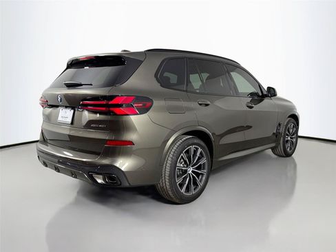New 2026 BMW X5 xDrive40i w/ M Sport Package AWD/4WD image 5