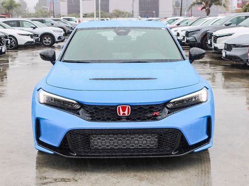Used 2024 Honda Civic Type R image 2