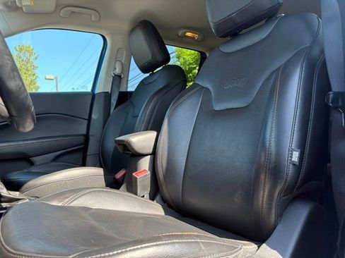 Used 2018 Jeep Compass Limited w/ Safe & Security Group AWD/4WD image 24