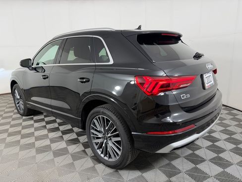 Used 2022 Audi Q3 2.0T Premium AWD/4WD image 3