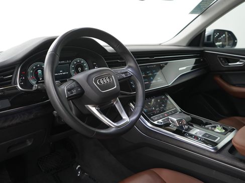 Used 2022 Audi Q8 Premium w/ Convenience Package AWD/4WD image 26