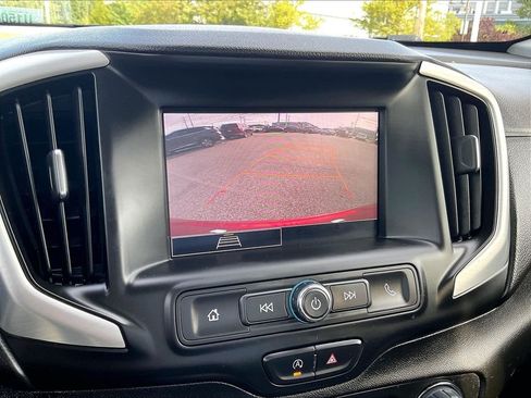 Used 2023 GMC Terrain SLE w/ Driver Convenience Package AWD/4WD image 19