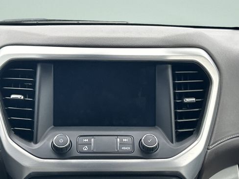 Used 2023 GMC Acadia SLT image 18