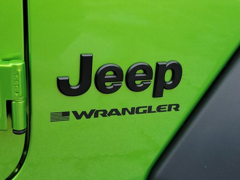 Used 2025 Jeep Wrangler Unlimited Sport AWD/4WD image 6