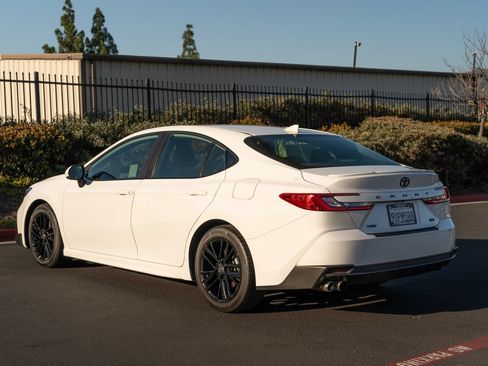 Used 2025 Toyota Camry SE w/ Multimedia Upgrade Package FWD image 11