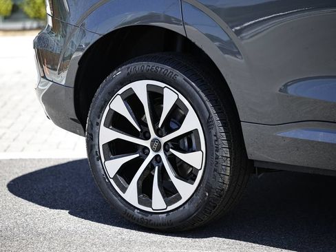 New 2026 Audi Q3 quattro 2.0T AWD/4WD image 6