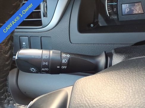 Used 2013 Toyota Camry XLE image 23