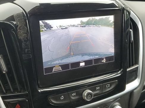 Used 2020 Chevrolet Traverse LT AWD/4WD image 16