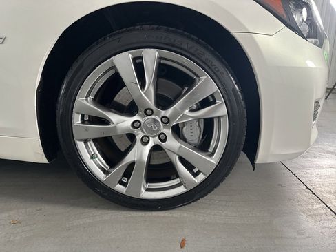 Used 2015 INFINITI Q70 L 3.7 image 4