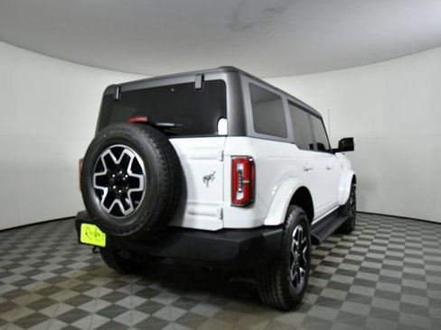 Used 2025 Ford Bronco Outer Banks image 11