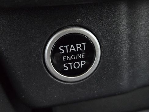 Certified 2023 Nissan Rogue SV FWD image 27