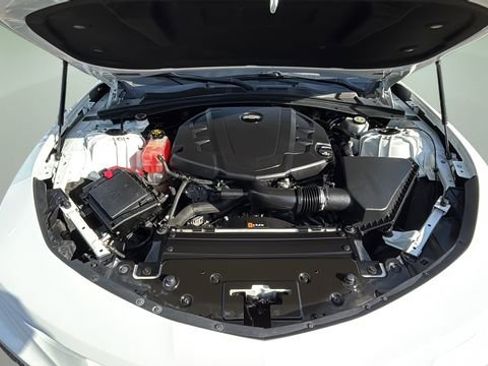 Used 2018 Chevrolet Camaro LT w/ RS Package image 31