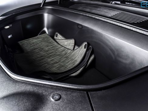 Used 2023 Rivian R1T Adventure image 11