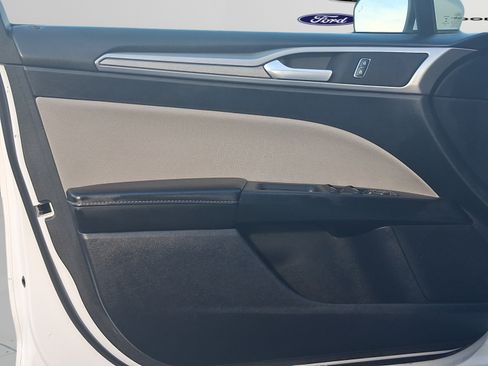 Used 2020 Ford Fusion S FWD image 11