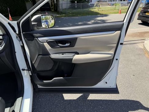 Used 2018 Honda CR-V LX image 14