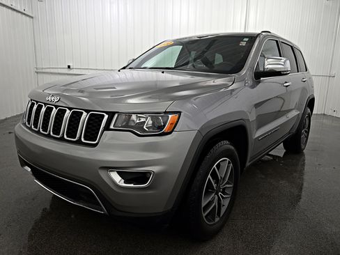 Used 2020 Jeep Grand Cherokee Limited w/ Luxury Group II image 23