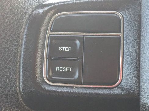 Used 2020 Dodge Grand Caravan SE image 20