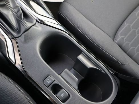 Used 2025 Toyota Corolla SE image 17