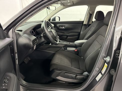 Certified 2024 Honda HR-V LX image 5