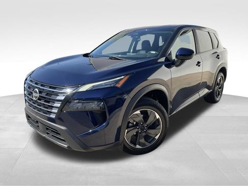 Used 2024 Nissan Rogue SV FWD image 1