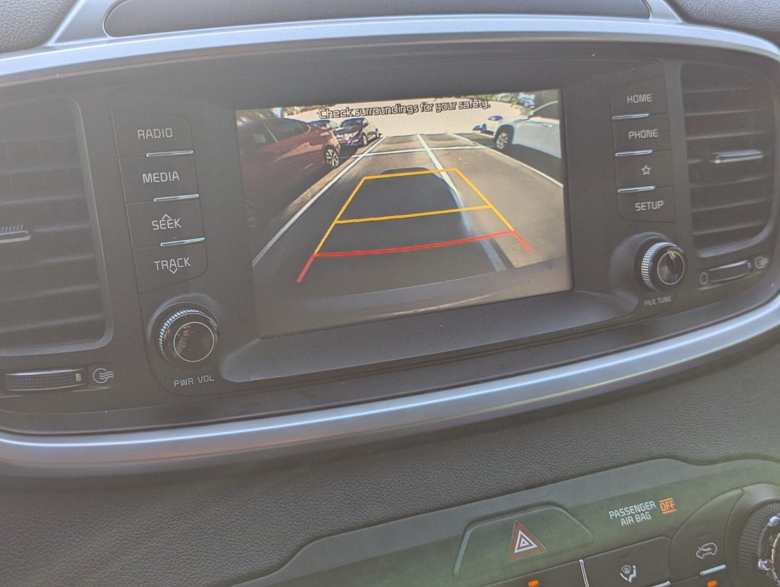 Used 2020 Kia Sorento LX FWD image 37
