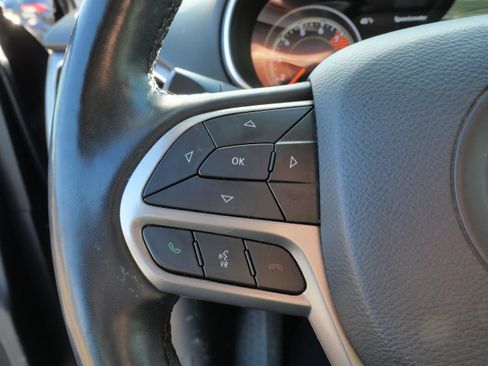 Used 2019 Jeep Cherokee Limited AWD/4WD image 27