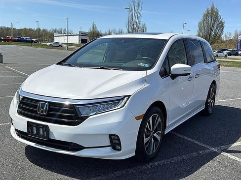Used 2024 Honda Odyssey Touring image 13