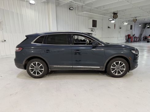 Used 2023 Lincoln Nautilus AWD w/ Premium Package image 6