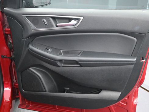 Used 2022 Ford Edge SEL w/ Convenience Package image 7