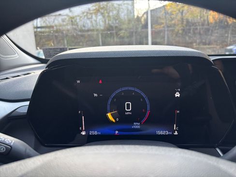 Used 2025 Chevrolet TrailBlazer LT image 38