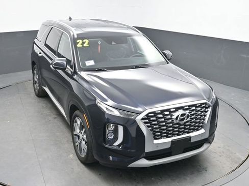 Used 2022 Hyundai Palisade Limited w/ Winter Package image 25