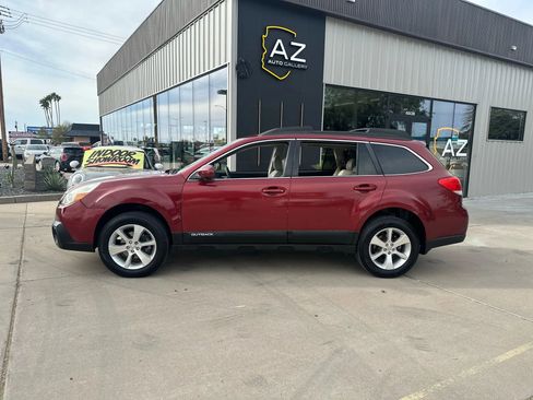 Used 2014 Subaru Outback 2.5i Limited w/ Moonroof Package image 8