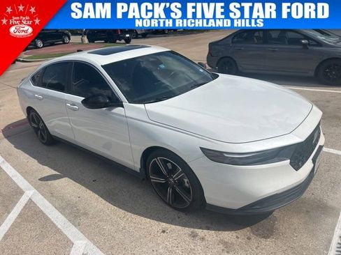 Used 2023 Honda Accord Sport image 3