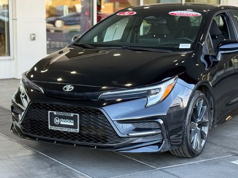 Used 2024 Toyota Corolla SE image 3