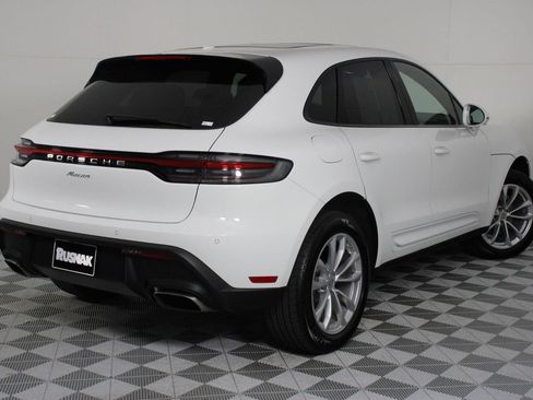Certified 2026 Porsche Macan AWD/4WD image 7