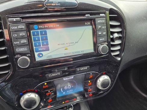 Used 2015 Nissan Juke SV w/ Technology Package AWD/4WD image 10