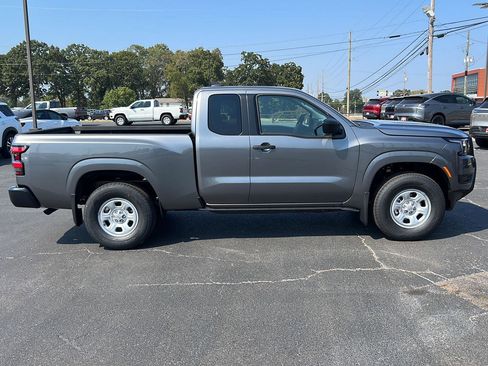 New 2026 Nissan Frontier S image 3