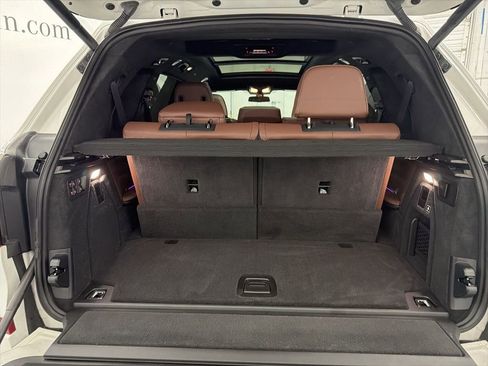 Used 2021 BMW X7 M50i image 27