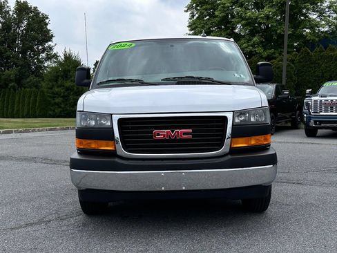 Used 2024 GMC Savana 2500 w/ Driver Convenience Package RWD image 4