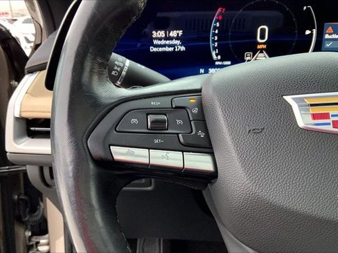 Used 2024 Cadillac XT4 Luxury w/ Cold Weather Package image 18