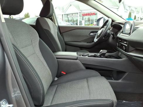 Certified 2023 Nissan Rogue SV AWD/4WD image 9